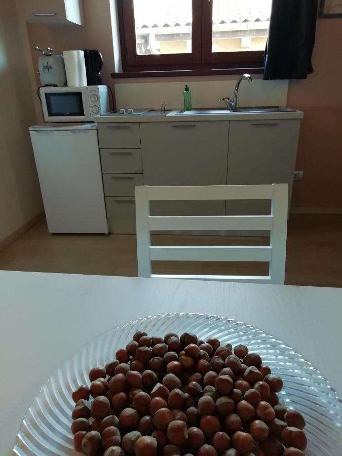 Апартаменты Vite Dipinte 1 Bilocale In Langa Новелло Экстерьер фото