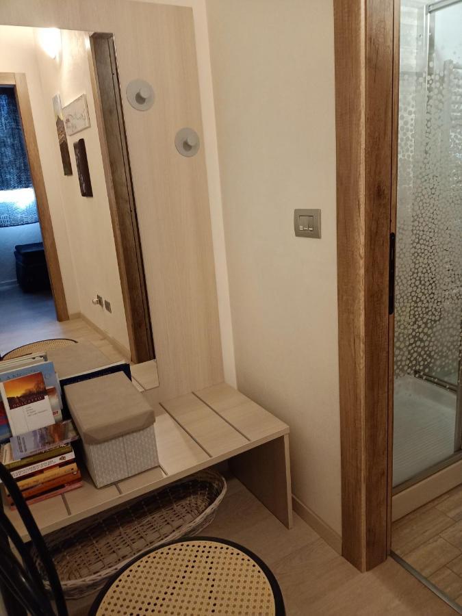 Апартаменты Vite Dipinte 1 Bilocale In Langa Новелло Экстерьер фото