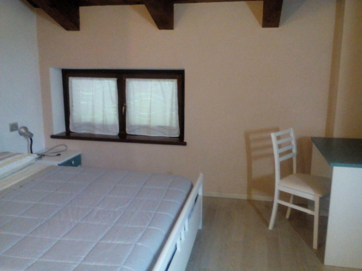 Апартаменты Vite Dipinte 1 Bilocale In Langa Новелло Экстерьер фото